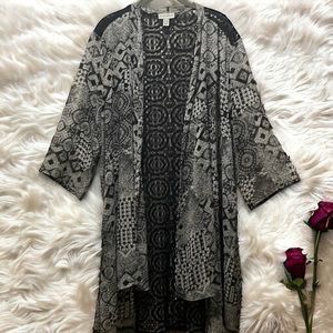 Susan Graver Black and Gray Patterned Cardigan